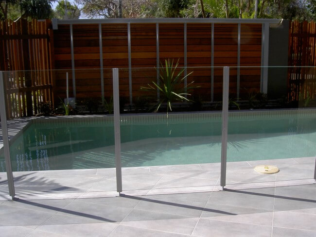 Glass pool fencing design
